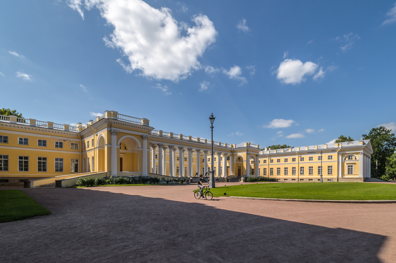 Александровский дворец)